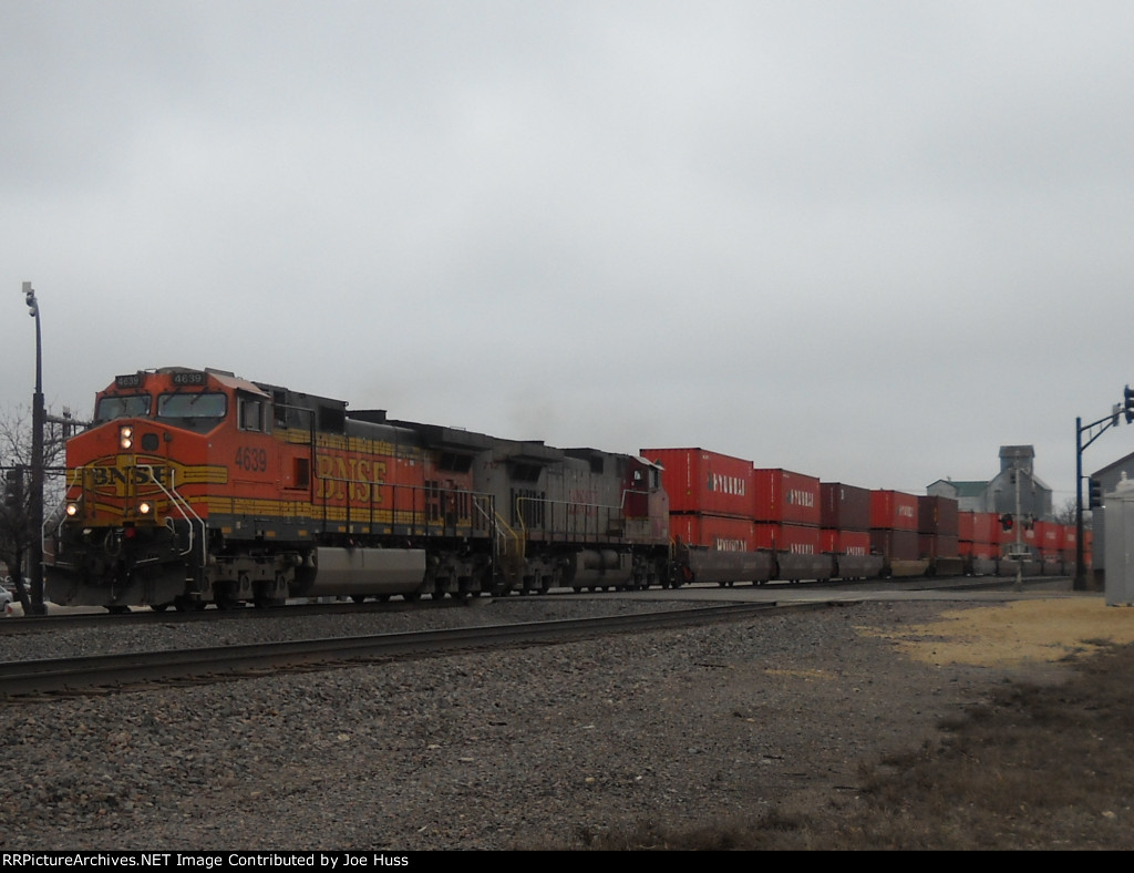 BNSF 4639 East